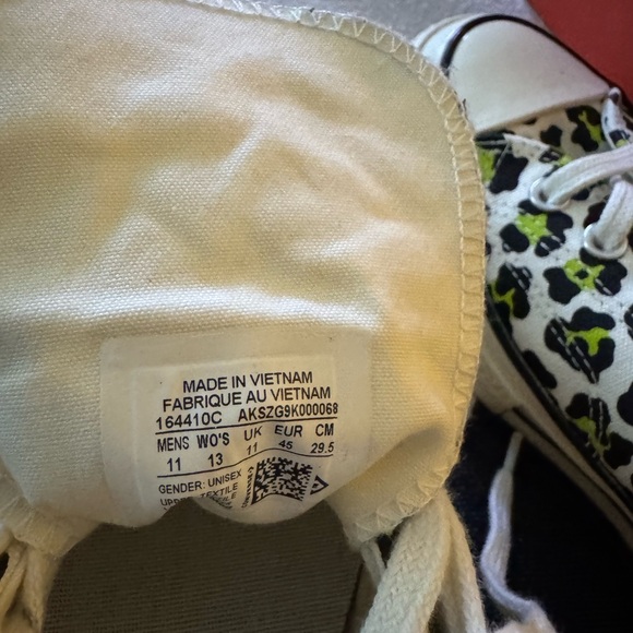 Converse Chuck 70 Leopard Print Sneakers - Picture 6 of 7